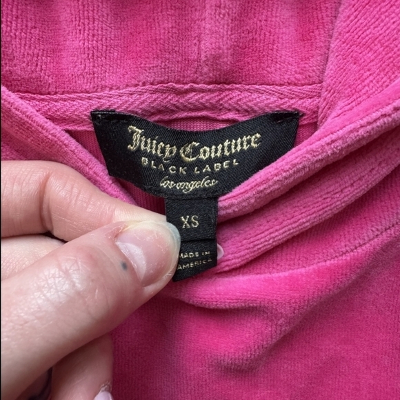 Vintage Y2K Juicy Couture Vibrant Pink Hoodie - Picture 5 of 7